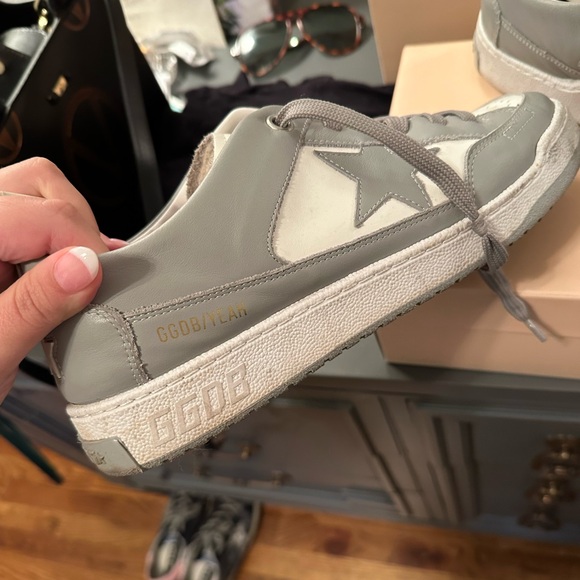 White and grey Golden Goose sneakers - Picture 2 of 4